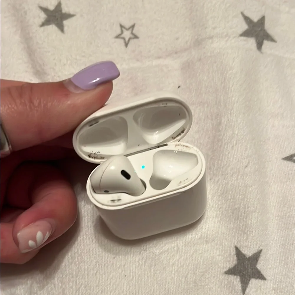 Apple Airpod with Charging Case